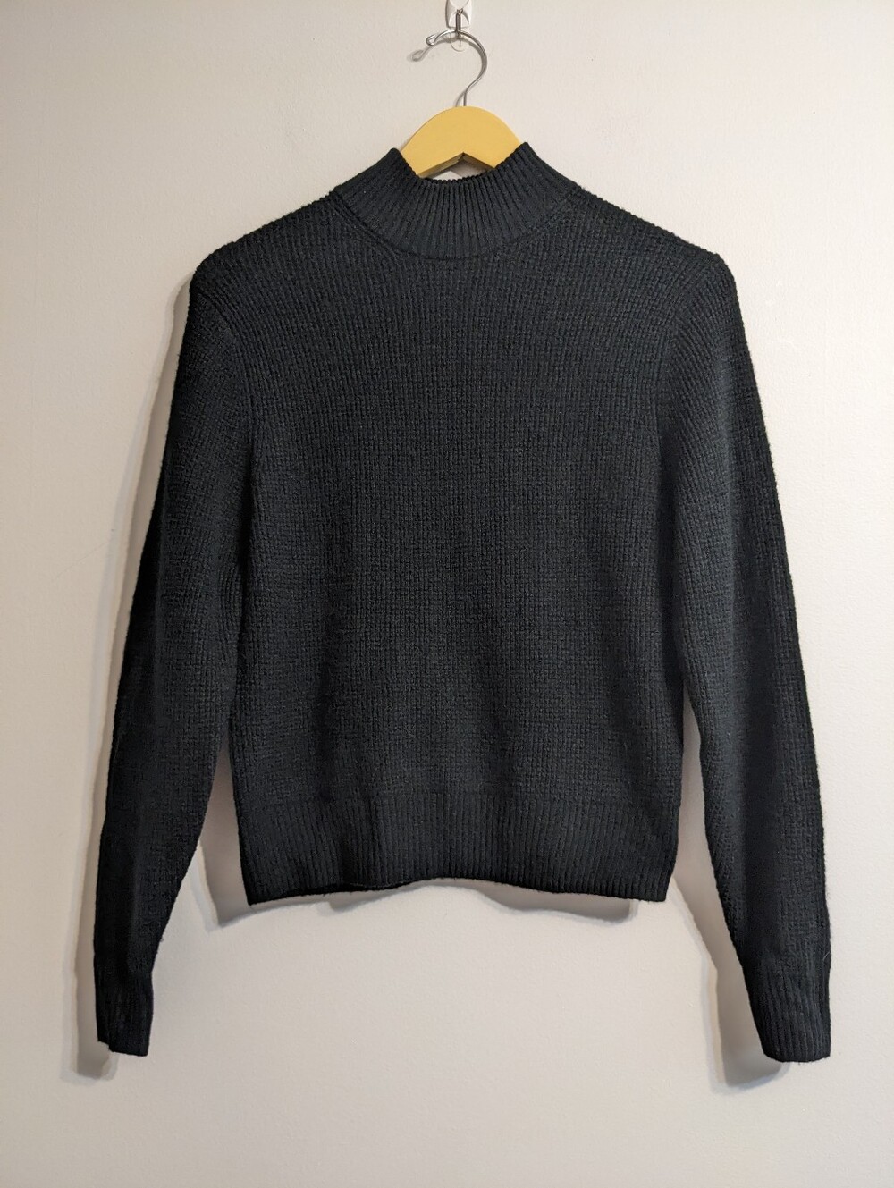 GAP Waffle Knit Mockneck Pullover Sweater | Black | Size XXS